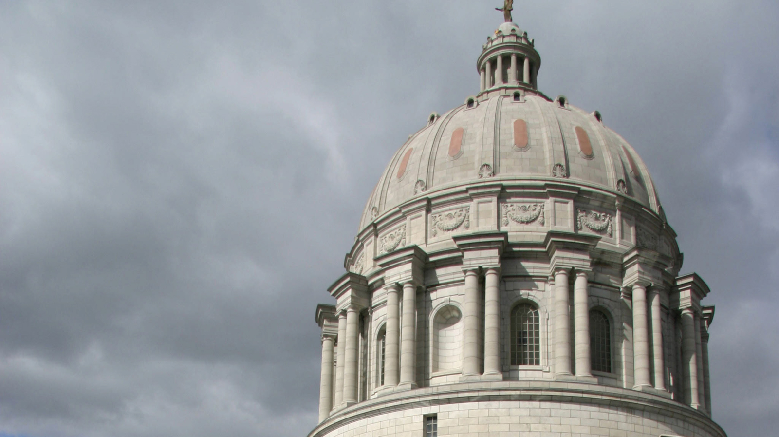 State Capitol Roofing Replacement & Parapet Restoration